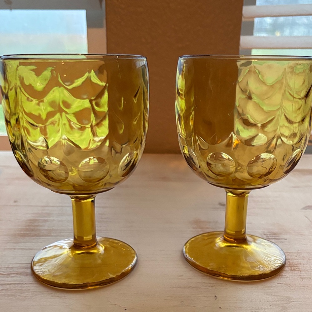 VINTAGE Bartlett Collins Amber Yellow Thumbprint Glass Schooner Goblet Water Tea